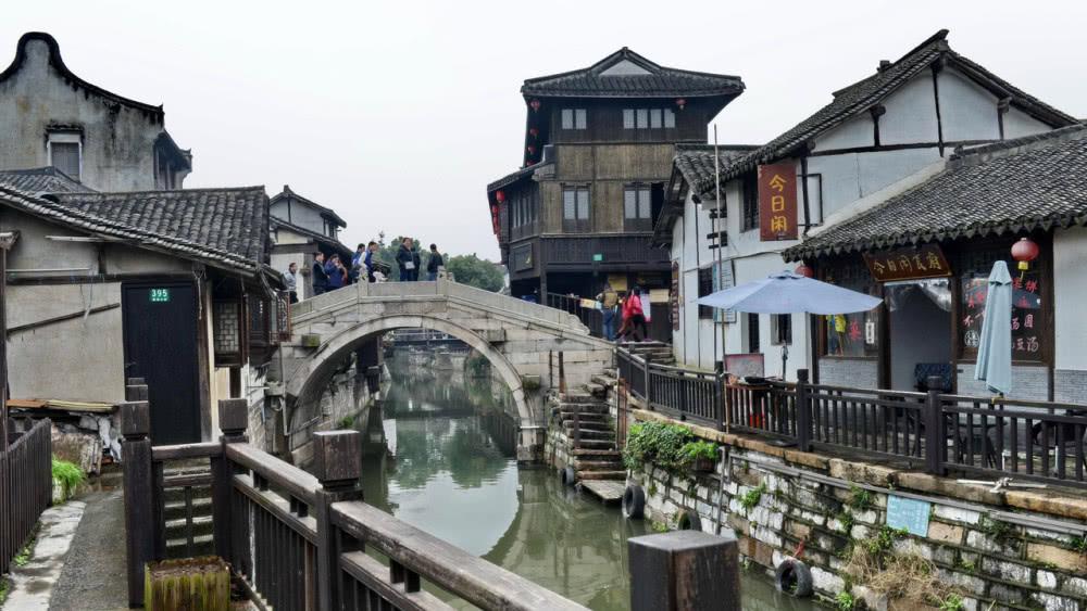 五彩泡沫
